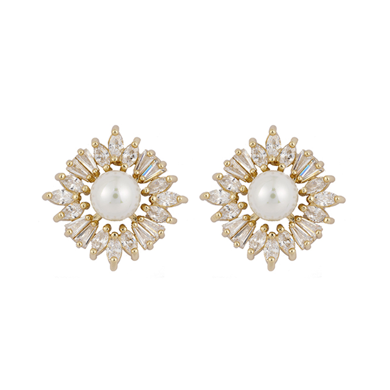  Elegante Perlen-Cz-Ohrringe erhältlich für 3,06–3,56 $