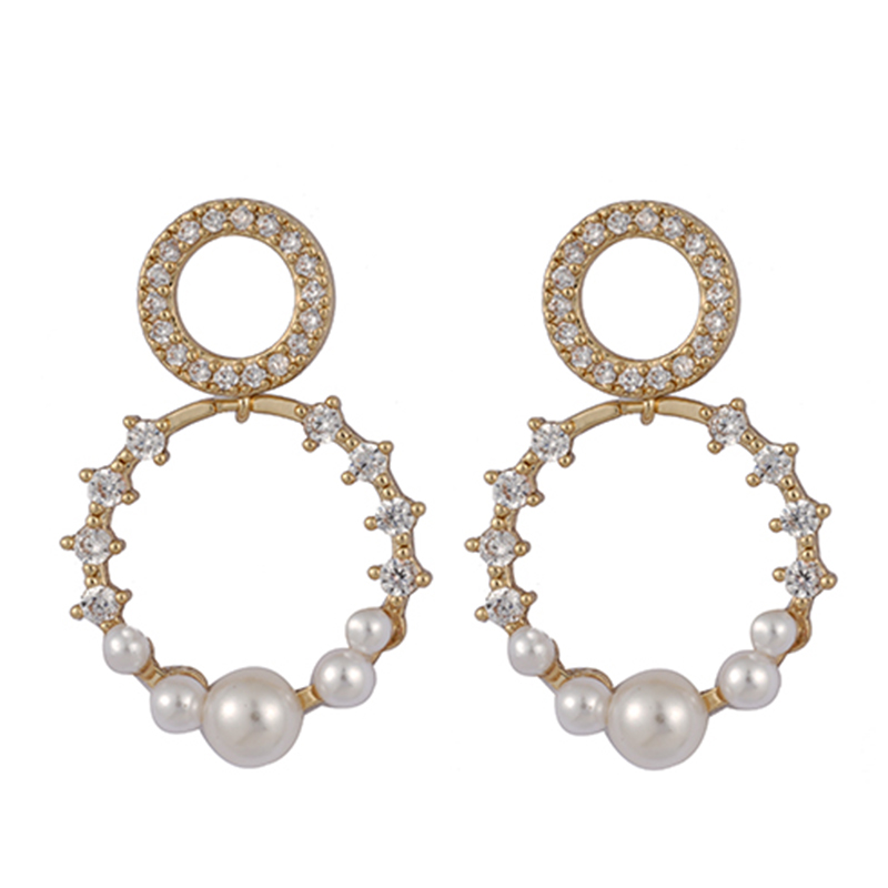Vorrätige Ohrringe mit Zirkonia und Perlen: 1,6–2,0 $